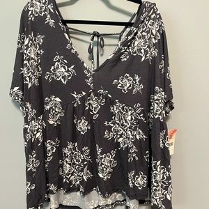 NWT Altar’d State/A Beautiful Soul Top Size 1X